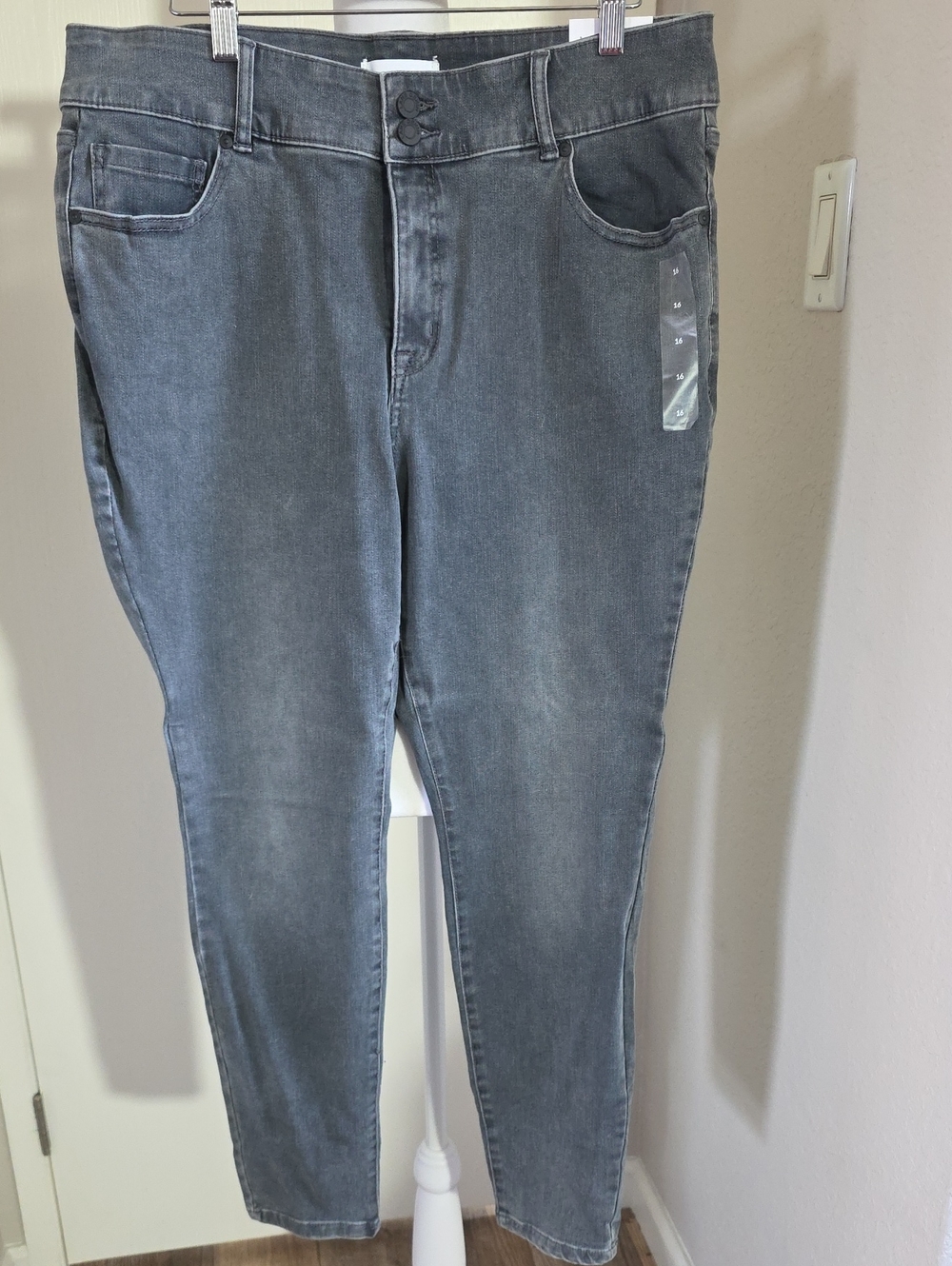 Size 16 Lane Bryant Women's Gray Super Stretch Skinny Jeans